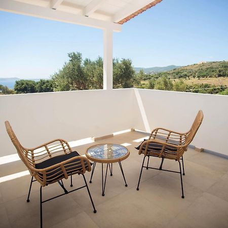 Marea Luxury Suites - Tramontana Koríthion Dış mekan fotoğraf